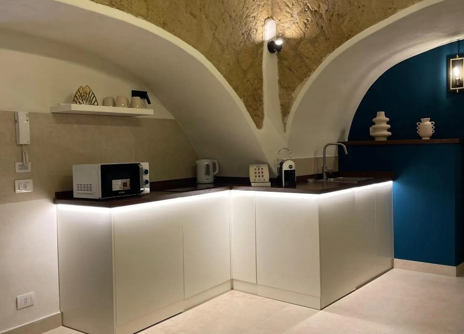 Domus Parthenope Deluxe Apartment Naples Italy