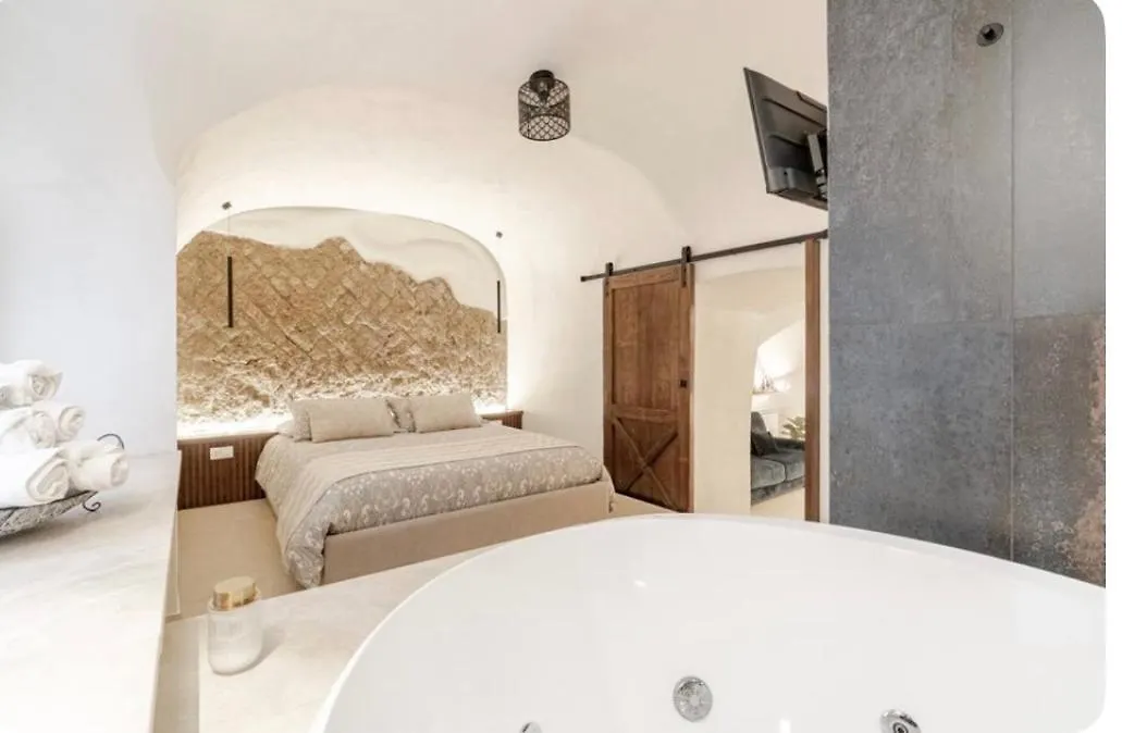 Domus Parthenope Deluxe Apartment Naples